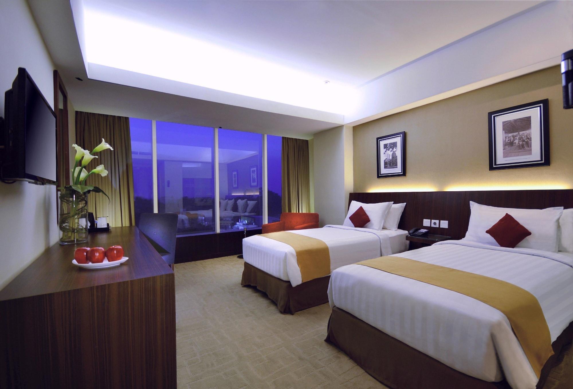 ASTON Madiun Hotel&Conference Center Exterior foto