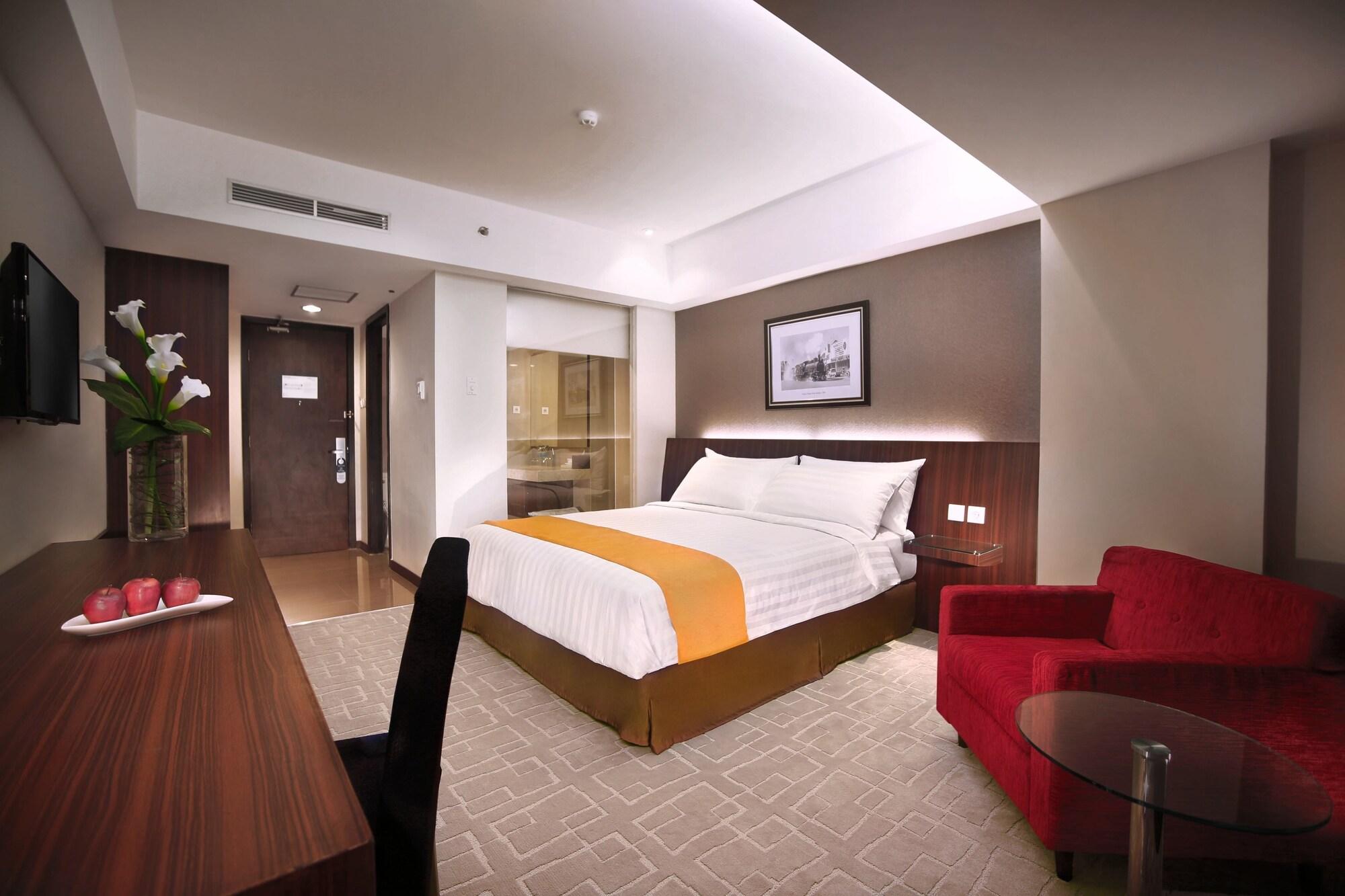 ASTON Madiun Hotel&Conference Center Exterior foto